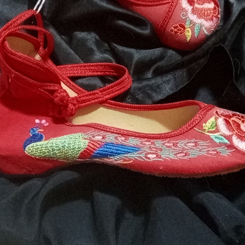 Shoes - Picture 6 of 6